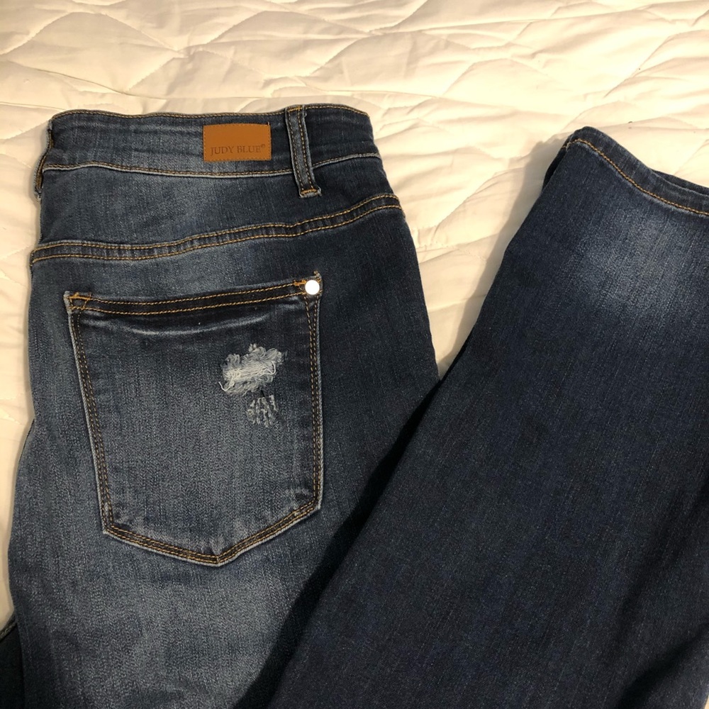Judy Blue distressed denim size 14W